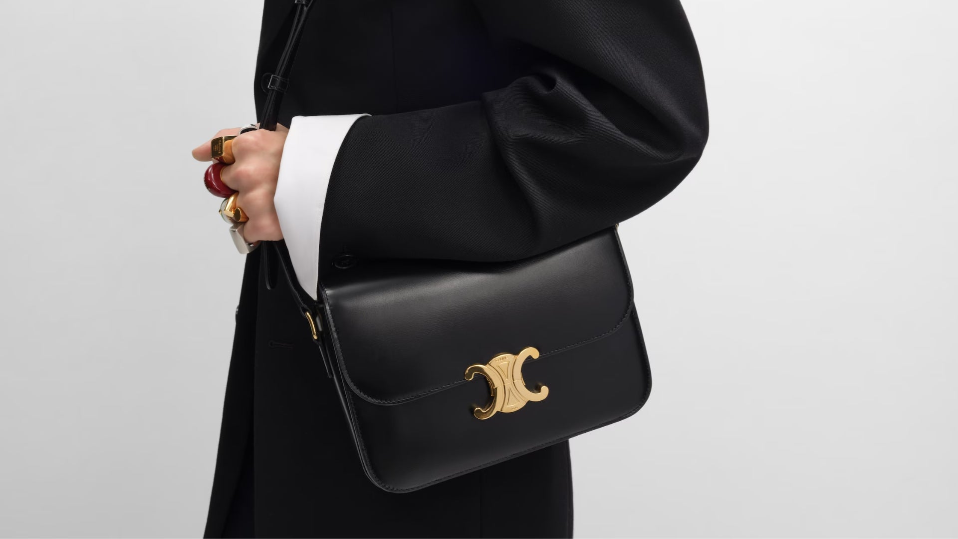 Borse Celine in una campagna editoriale