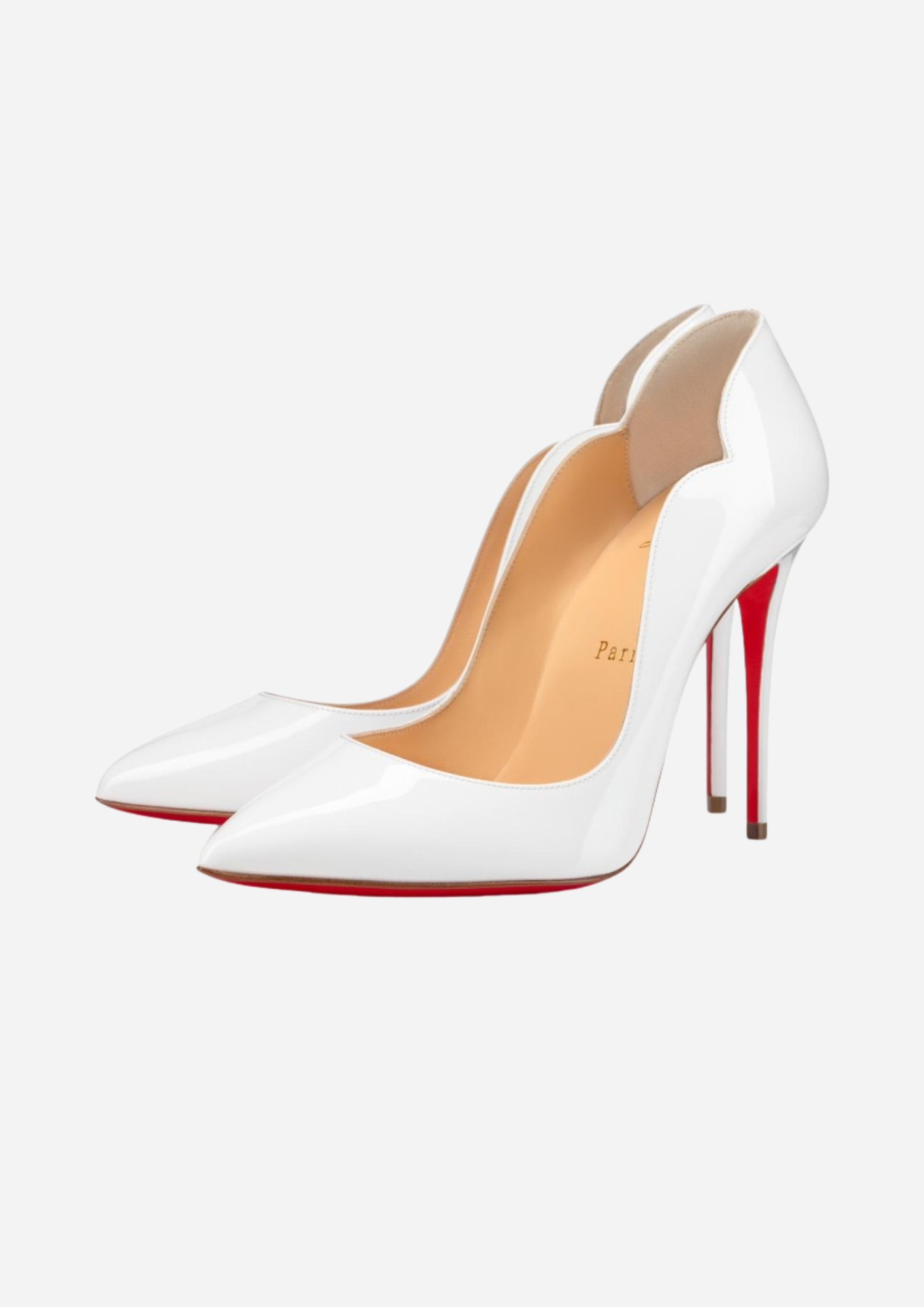 Christian Louboutin Hot Chick 100 bianche in pelle verniciata viste a tre quarti