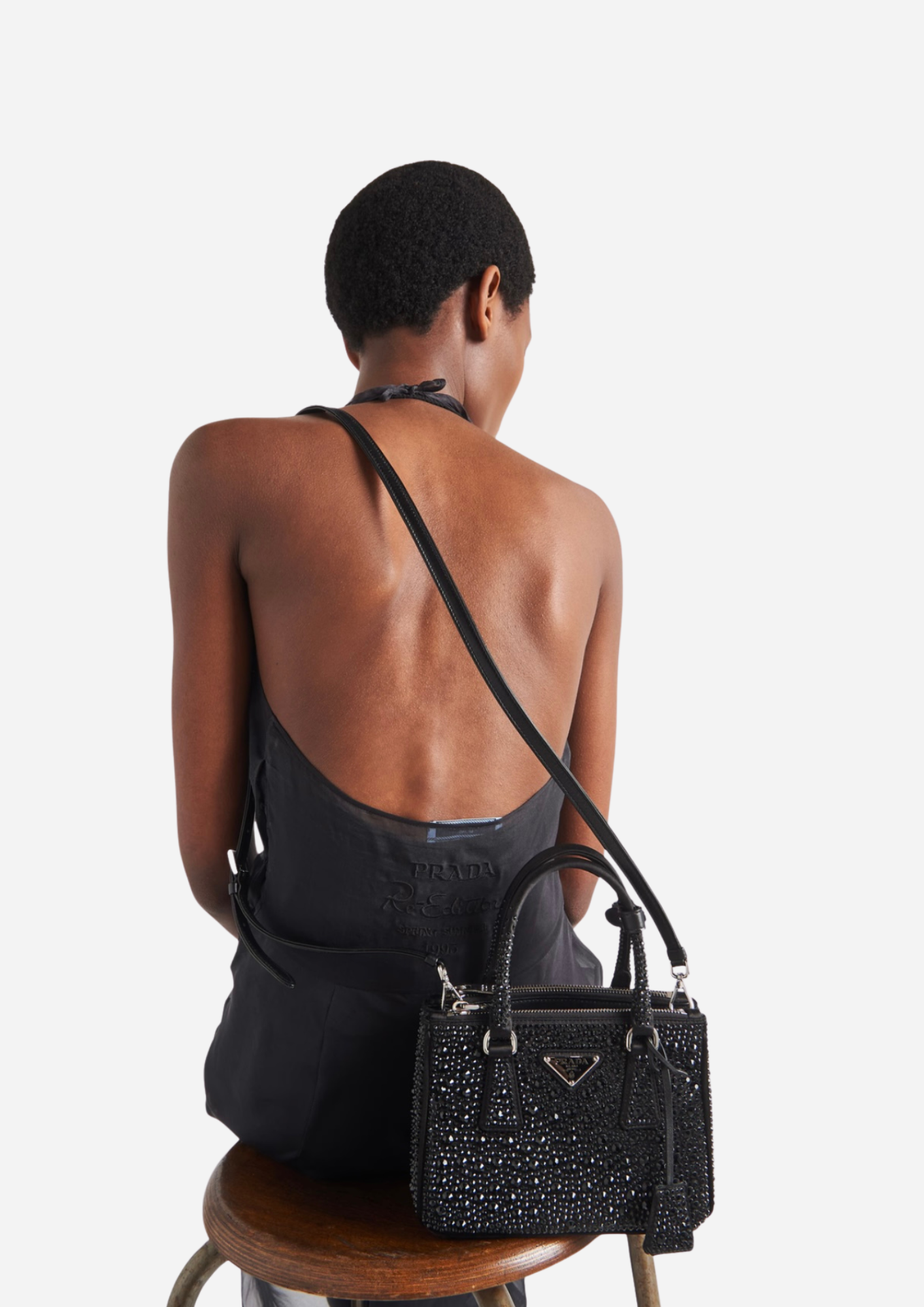 BOLSA PRADA GALLERIA MINI EN RASO CON CRISTALES NEGROS