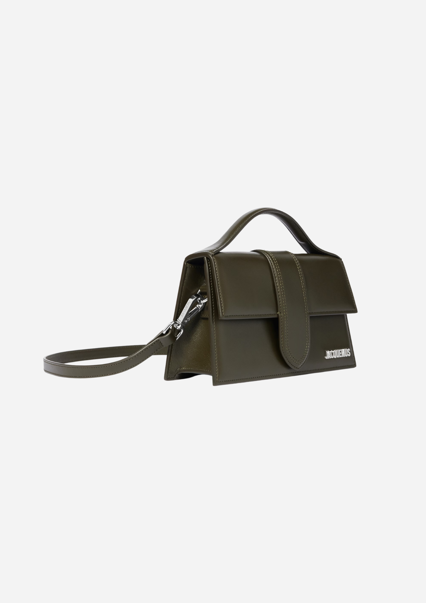 Jacquemus Le Grand Bambino Khaki Scuro, vista a tre quarti con tracolla