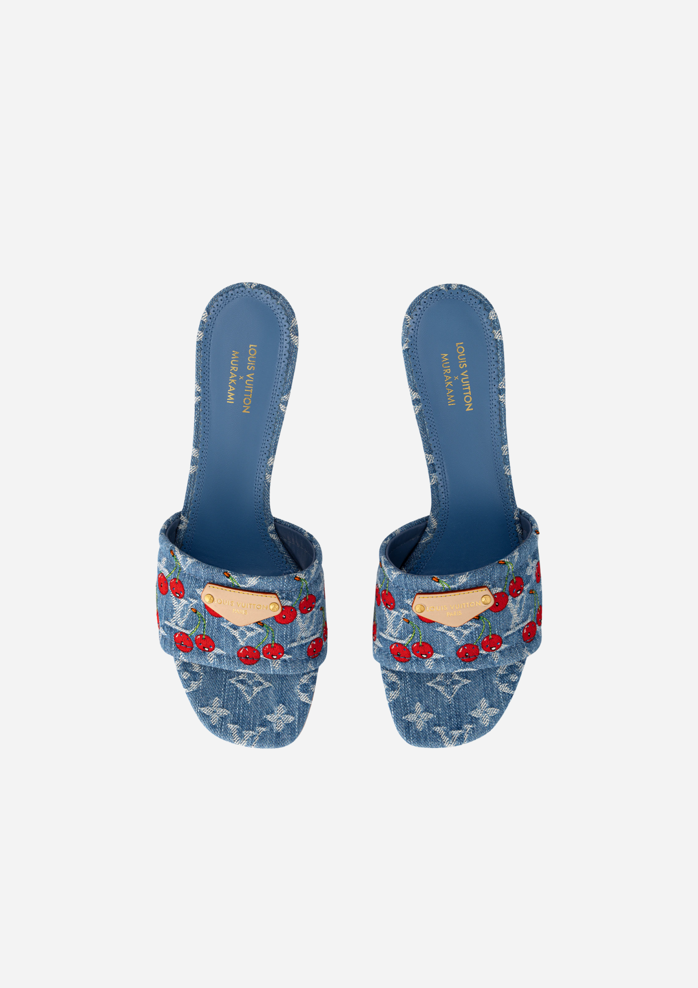 Louis Vuitton Lily Mule in denim Monogram con ciliegie vista dall’alto