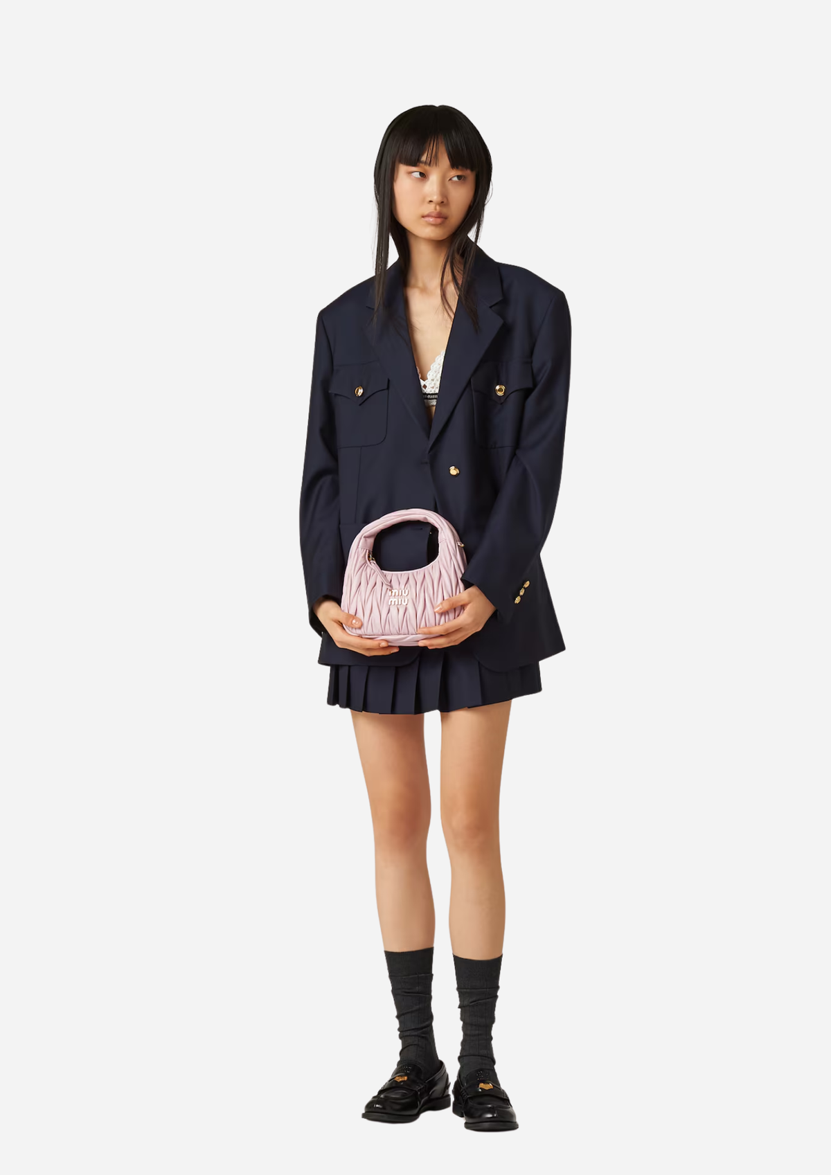 Miu Miu Wander Hobo Piccola Alabastro in Nappa Matelassé, indossata