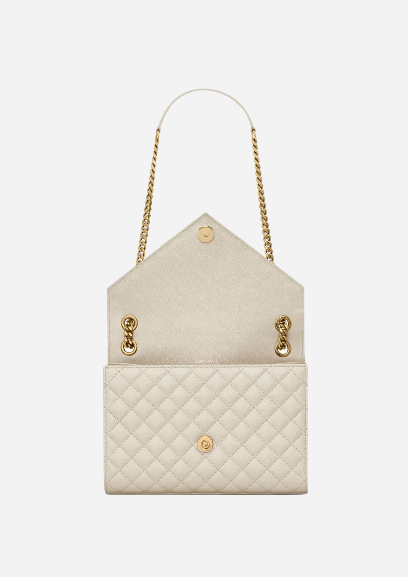 Saint Laurent Envelope Media Bianca in Pelle Trapuntata Grain de Poudre, indossata